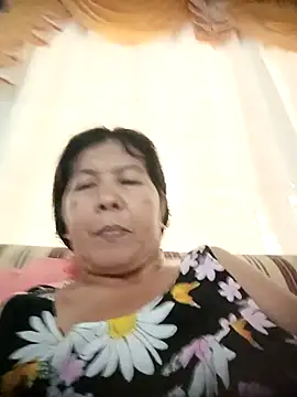 Snapshot of TropicalFlower chatting on 6, 10, 2025 TropicalFlower online show from 6, 10, 2025