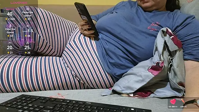 BBW MILF 4U online show from 31, 1, 2025