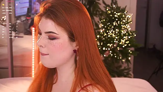 Snapshot of Ffoxyflame chatting on 13, 12, 2025 Ffoxyflame online show from 13, 12, 2025