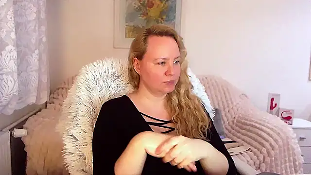 Sarah4you online show from 28, 1, 2025