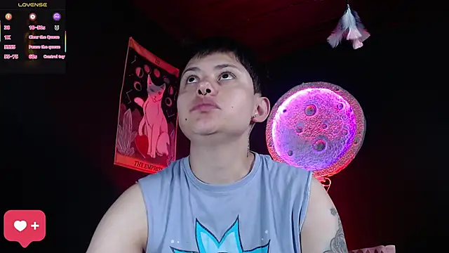 girl intense444 online show from 5, 4, 2026