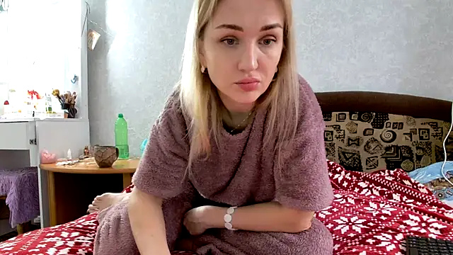 Snapshot of ModelEva chatting on 31, 1, 2025 ModelEva online show from 31, 1, 2025