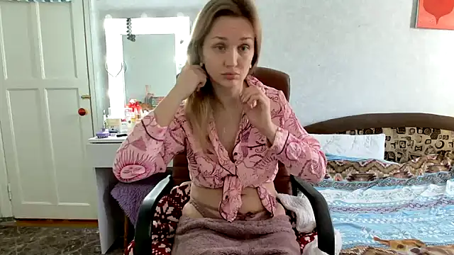 Snapshot of ModelEva chatting on 16, 2, 2025 ModelEva online show from 16, 2, 2025