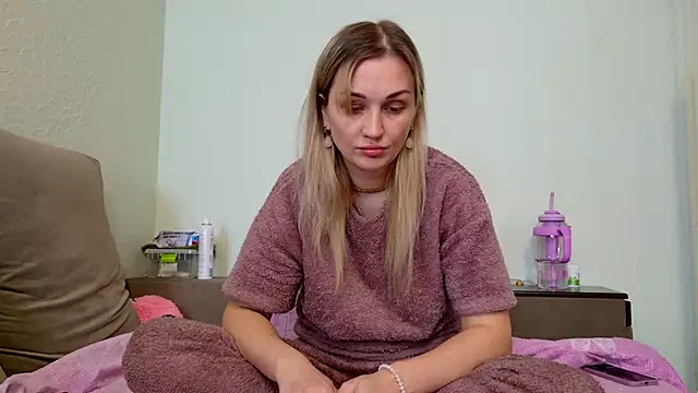 Snapshot of ModelEva chatting on 15, 2, 2026 ModelEva online show from 15, 2, 2026