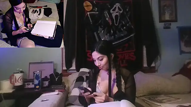 Snapshot of NativeNymph chatting on 8, 10, 2025 NativeNymph online show from 8, 10, 2025