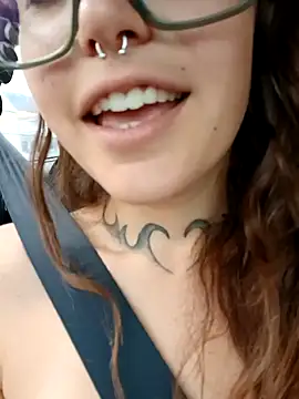 Snapshot of Blulilla69 chatting on 10, 9, 2025 Blulilla69 online show from 10, 9, 2025