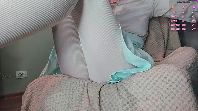 Snapshot of queen_carly chatting on 25, 2, 2026 queen carly online show from 25, 2, 2026