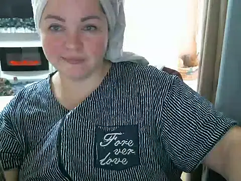 cute  cherry online show from 12, 12, 2024