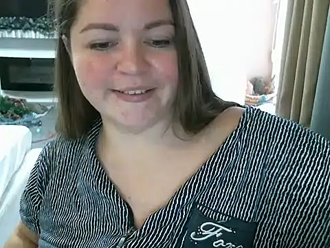 cute  cherry online show from 13, 12, 2024