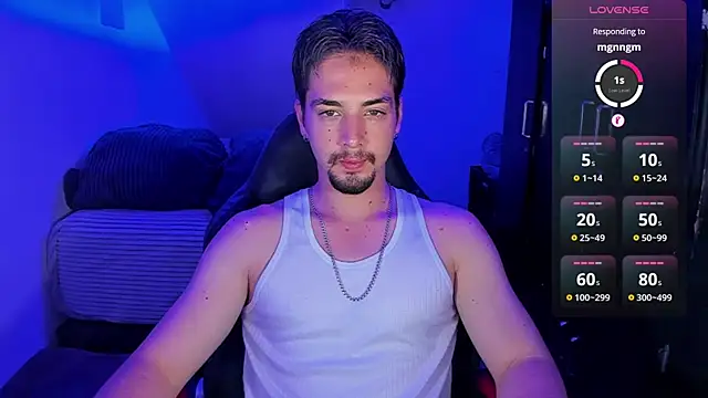 Snapshot of Alex_smith00 chatting on 1, 2, 2025 Alex smith00 online show from 1, 2, 2025