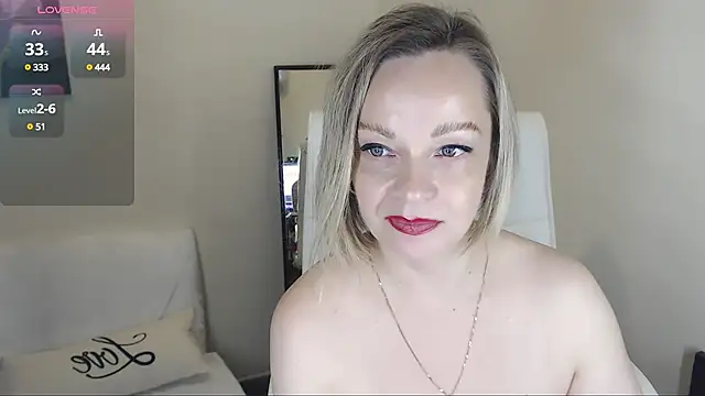 Tilly Eliot online show from 30, 12, 2024