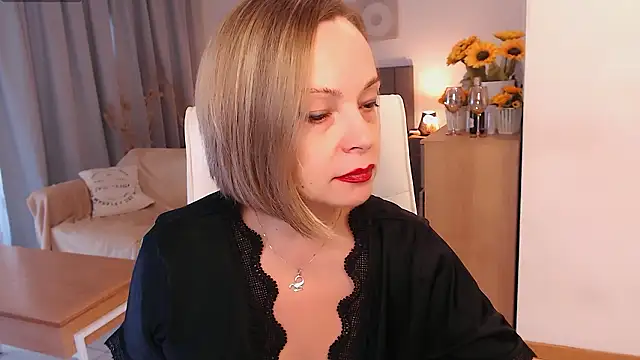 Tilly Eliot online show from 22, 2, 2026