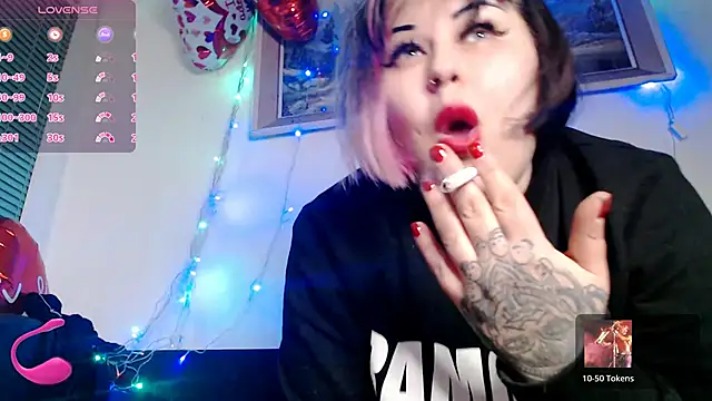 Snapshot of Psychobitch7 chatting on 24, 2, 2025 Psychobitch7 online show from 24, 2, 2025