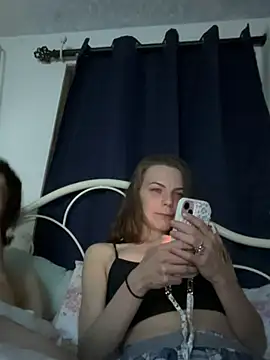 Snapshot of xopinkjuicyrose chatting on 9, 11, 2025 xopinkjuicyrose online show from 9, 11, 2025