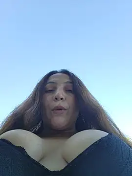 Snapshot of VickyHoult chatting on 24, 10, 2025 VickyHoult online show from 24, 10, 2025