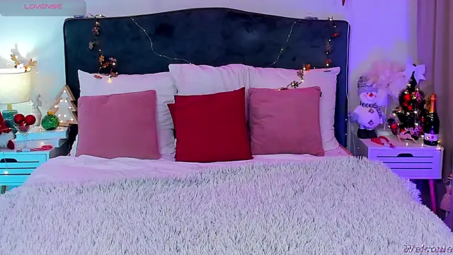 MiaMuse online show from 18, 12, 2025