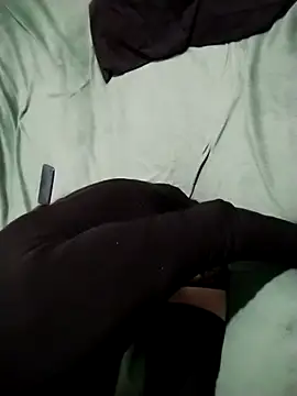 Snapshot of BarbierQueen chatting on 3, 12, 2025 BarbierQueen online show from 3, 12, 2025