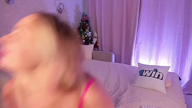 Snapshot of Kitty_Ricky chatting on 14, 1, 2025 Kitty Ricky online show from 14, 1, 2025