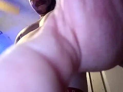 Snapshot of Jewfish420 chatting on 28, 10, 2025 Jewfish420 online show from 28, 10, 2025