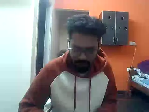 arhan3043 online show from 28, 10, 2025