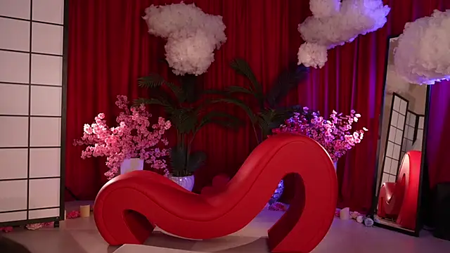 KittyCaitlin online show from 26, 2, 2025