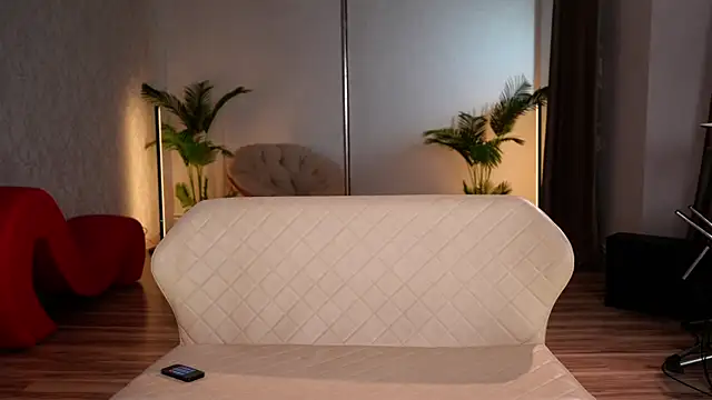 KittyCaitlin online show from 21, 4, 2026