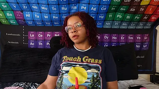 -khayaparker online show from 12, 4, 2026