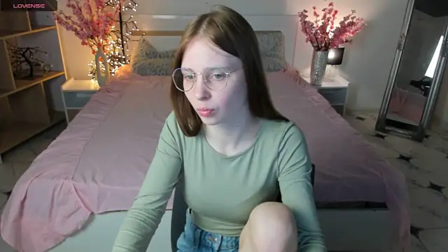 CharmedDoll online show from 21, 3, 2025