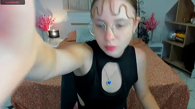 CharmedDoll online show from 14, 10, 2025