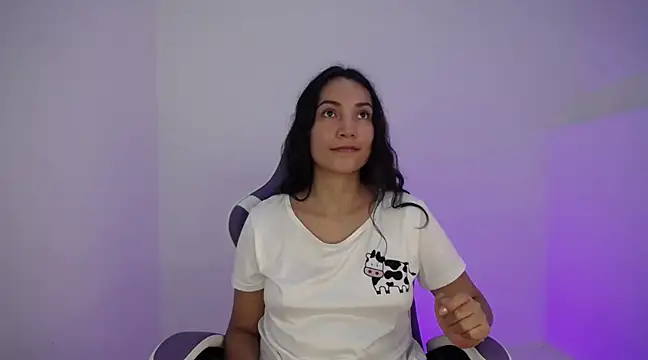 cutie and slutty online show from 4, 2, 2025