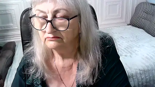Snapshot of LolkaAlyss chatting on 5, 6, 2026 LolkaAlyss online show from 5, 6, 2026