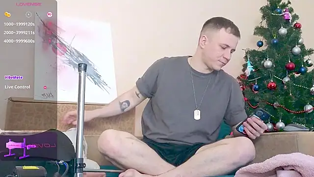 Snapshot of Ethan_and_mike chatting on 4, 1, 2025 Ethan and mike online show from 4, 1, 2025