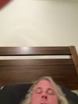 Snapshot of zeus337 chatting on 10, 11, 2025 zeus337 online show from 10, 11, 2025