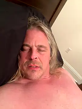 Snapshot of zeus337 chatting on 19, 11, 2025 zeus337 online show from 19, 11, 2025