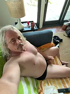 Snapshot of zeus337 chatting on 16, 7, 2026 zeus337 online show from 16, 7, 2026