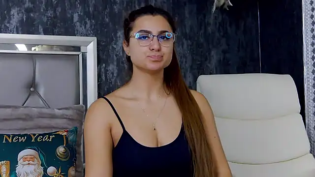 Snapshot of NicolePlay chatting on 4, 1, 2025 NicolePlay online show from 4, 1, 2025