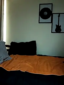 Snapshot of towers_j chatting on 21, 11, 2025 towers j online show from 21, 11, 2025