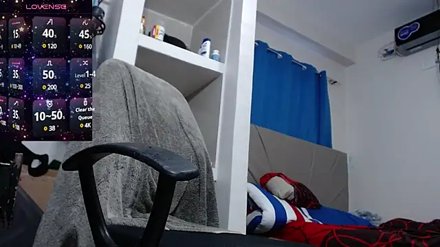 Snapshot of lewislamxxx_hot chatting on 16, 1, 2025 lewislamxxx hot online show from 16, 1, 2025