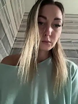 Snapshot of StarryHanna chatting on 7, 3, 2025 StarryHanna online show from 7, 3, 2025