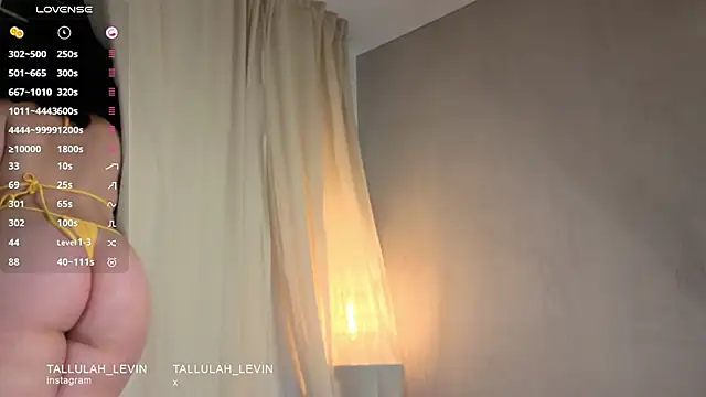 Snapshot of tallulah_levine chatting on 24, 11, 2025 tallulah levine online show from 24, 11, 2025