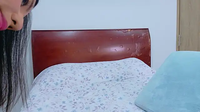 Steph F online show from 23, 10, 2025