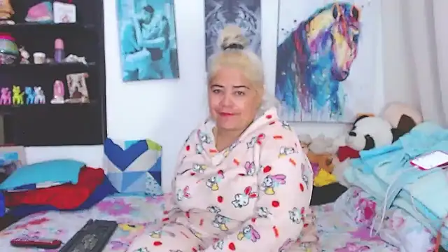 estrellita fugaz16x online show from 14, 3, 2025