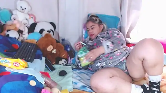 estrellita fugaz16x online show from 19, 9, 2025