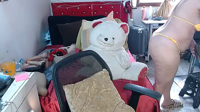 lucy belle bm online show from 21, 3, 2025