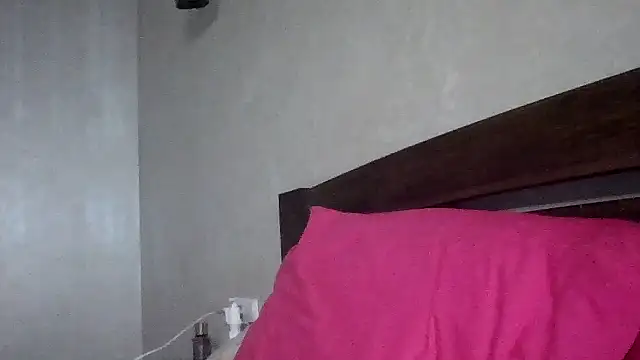 JulianaGold1 online show from 17, 9, 2025