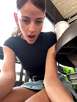 alana15 online show from 8, 1, 2026