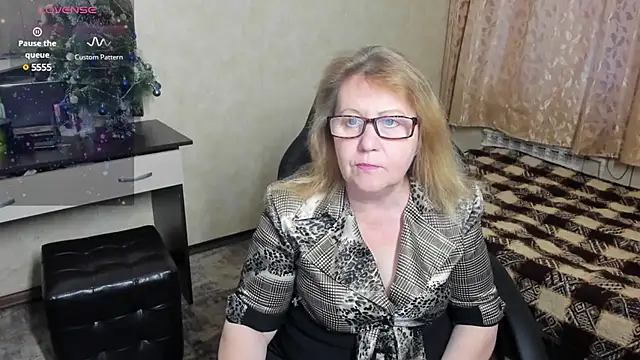 Frau Marta online show from 12, 1, 2025