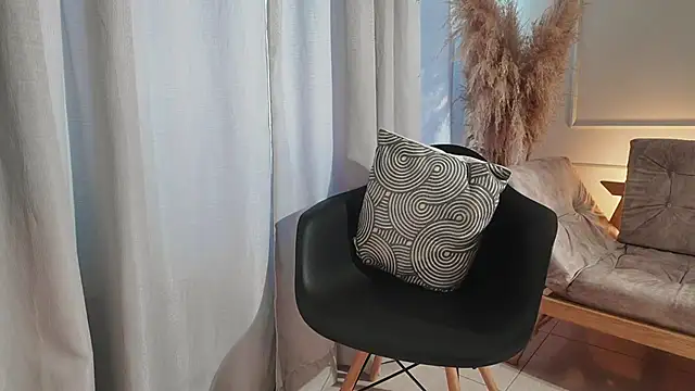 Snapshot of valcamtina chatting on 29, 10, 2025 valcamtina online show from 29, 10, 2025