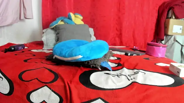 BlowMommy  online show from 13, 11, 2025