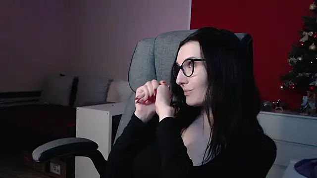 Alina Lamour online show from 16, 12, 2024